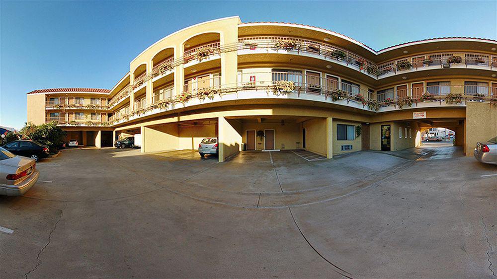 Days Inn By Wyndham Alhambra Ca Exterior foto